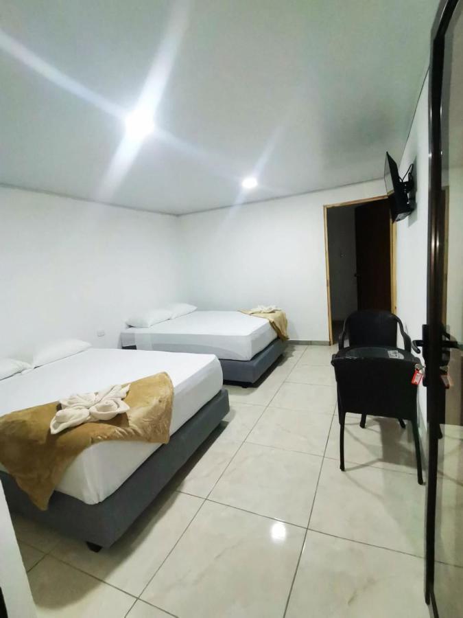 Cattleya Family Hotel Monteverde Ngoại thất bức ảnh